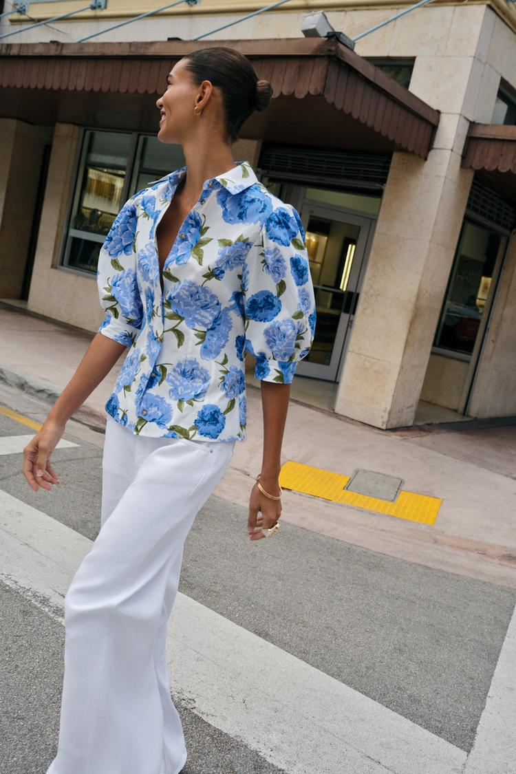 CAMISA CON ESTAMPADO FLORAL